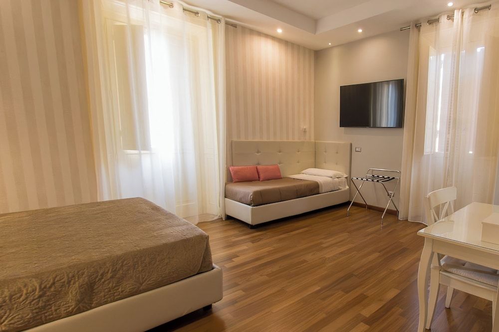 Borghese Executive Suite Triple Room 16