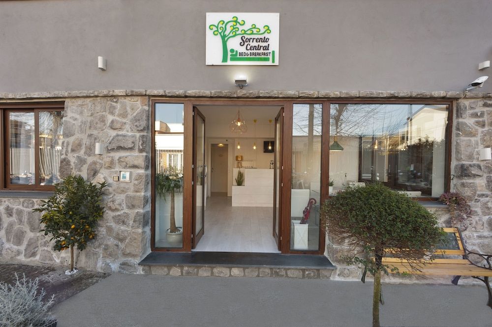 undefined B&B Sorrento Central 6