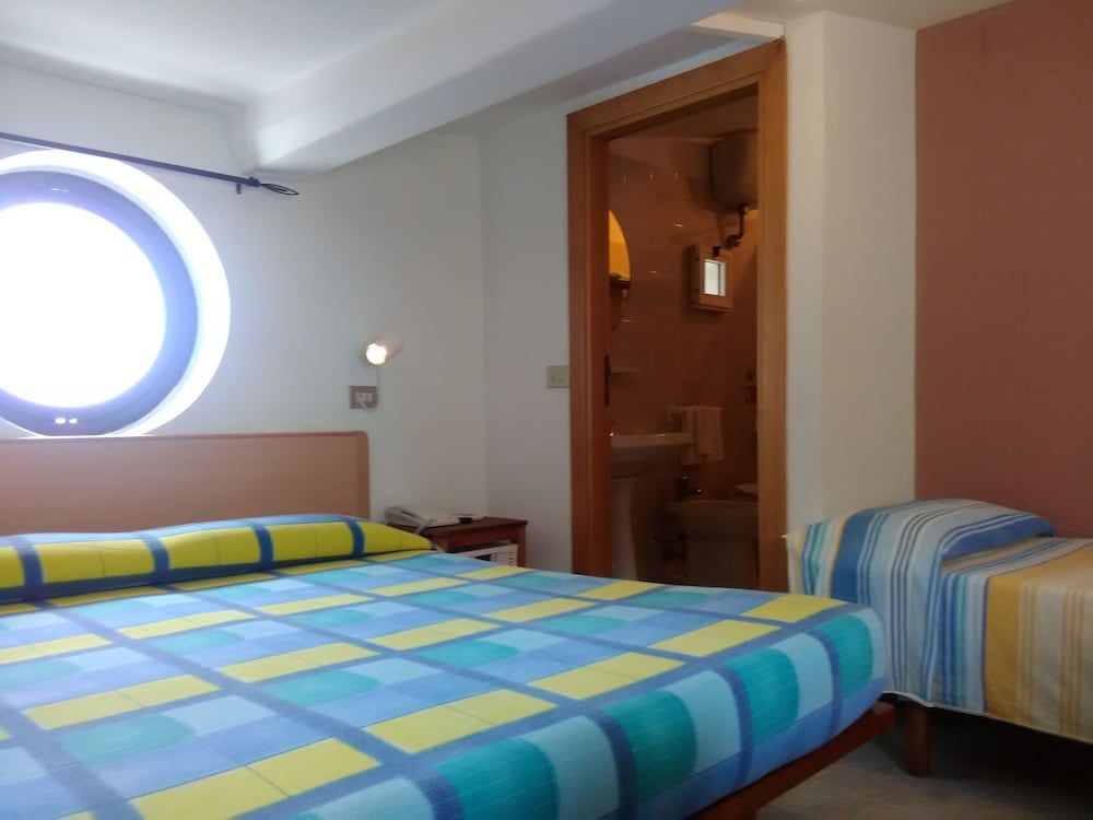 Vela Velo Club Superior Triple Room 2