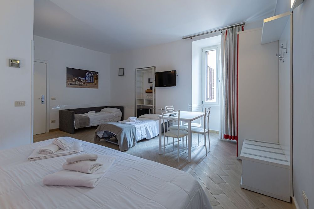 undefined B&B A Picture of Rome 9