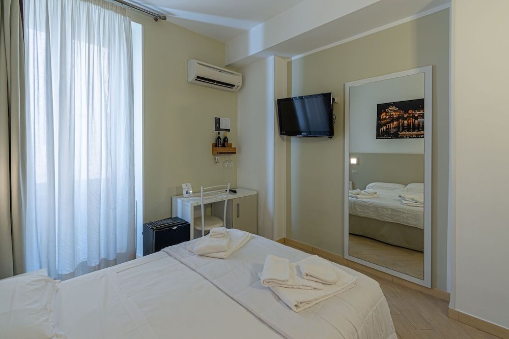 undefined B&B A Picture of Rome 4