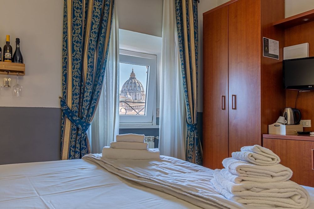 undefined B&B A Picture of Rome 5