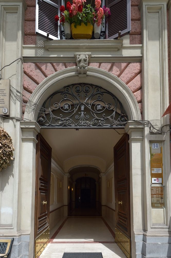 undefined B&B A Picture of Rome 6