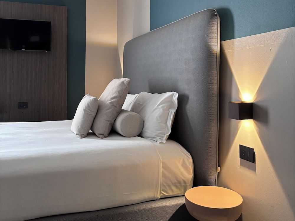 undefined AV Hotel Milano 2