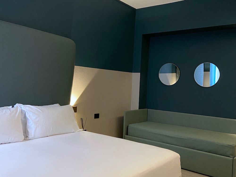 undefined AV Hotel Milano 3