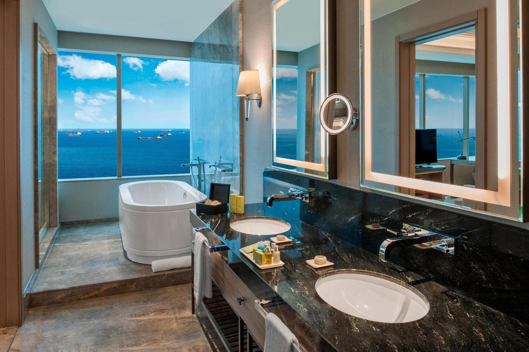 Presidential Suite, Club lounge access, 1 Bedroom Presidential Suite, 1 King, Marmara Sea view
