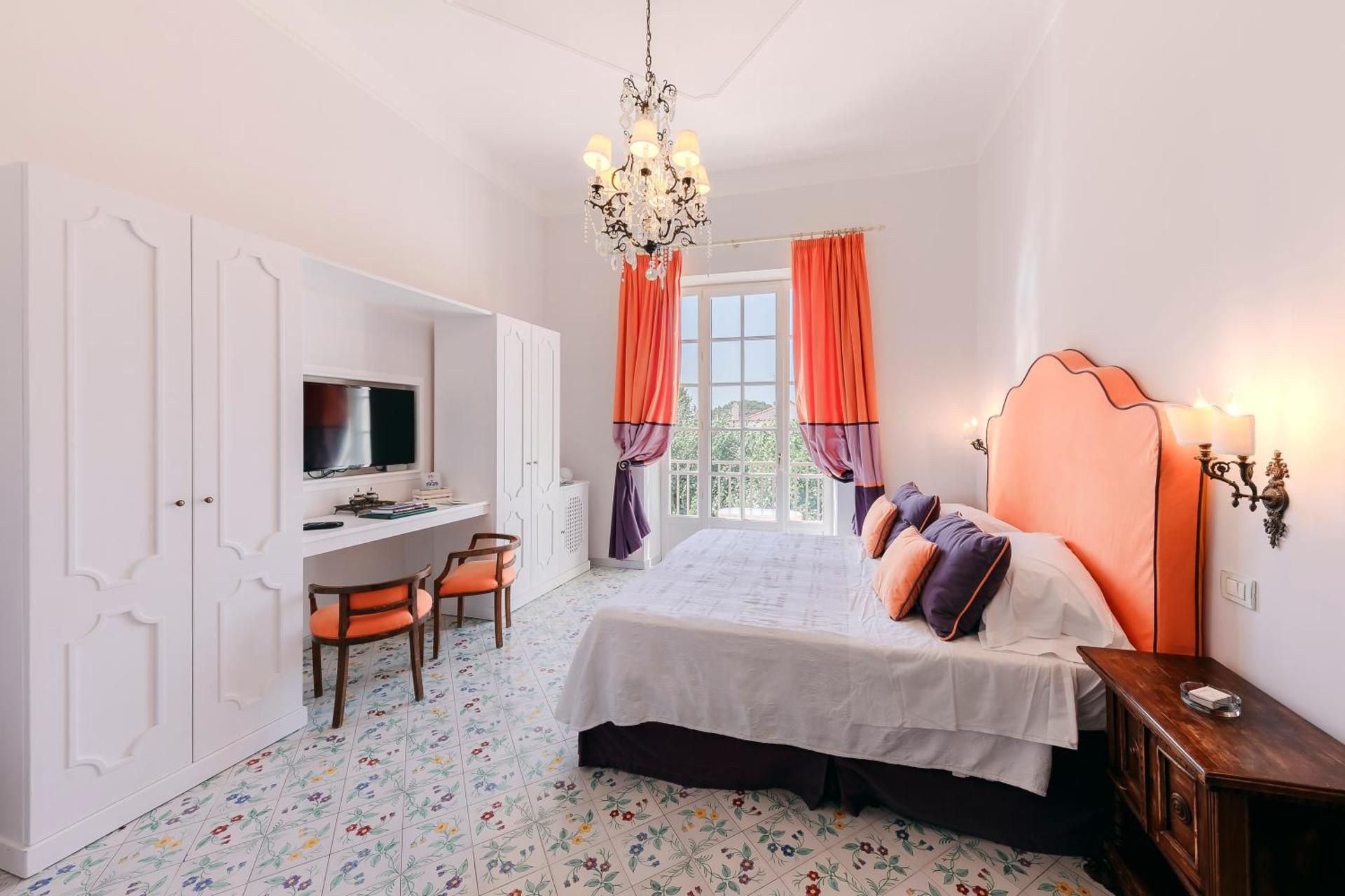 Comfort Double or Twin Room with Partial Sea View