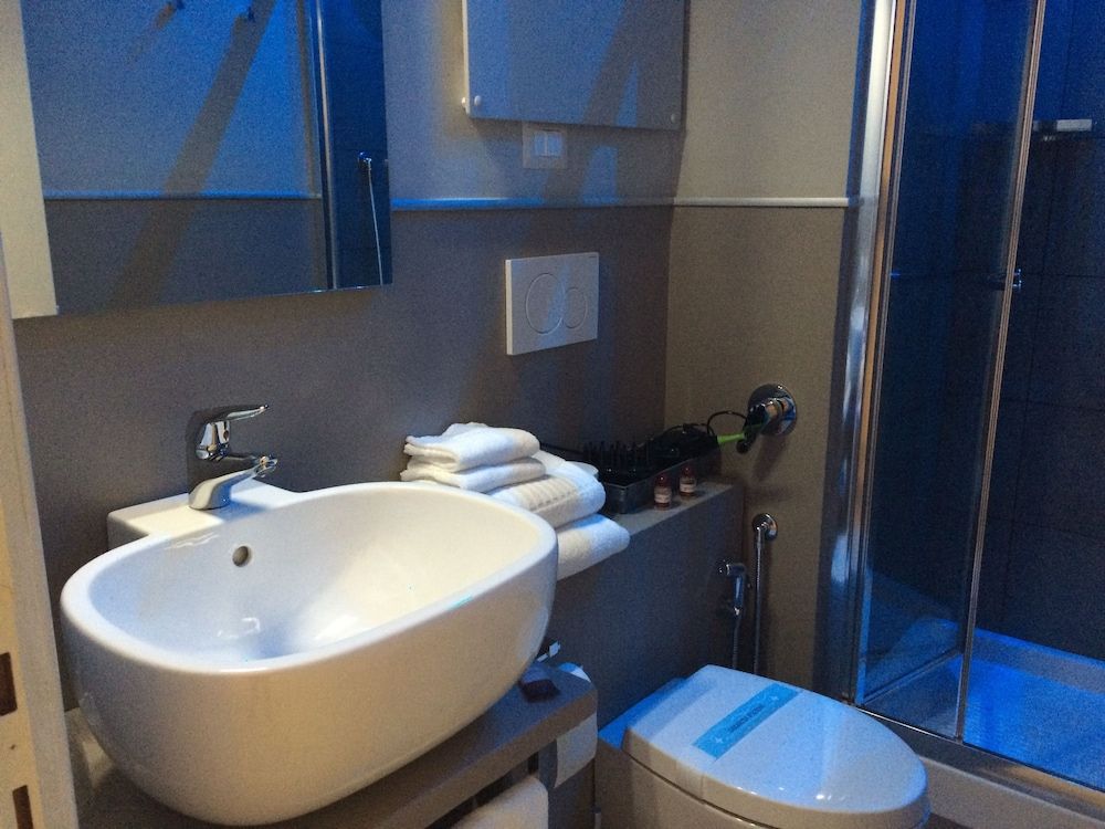 The Pope's Window Double Room 9