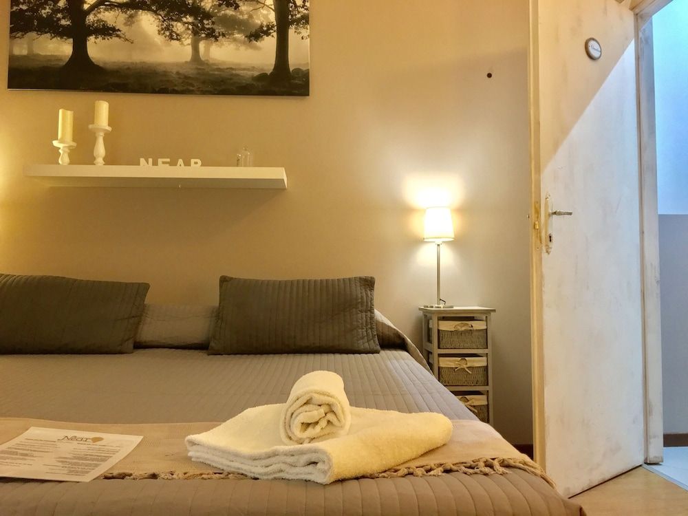 undefined B&B Near 8