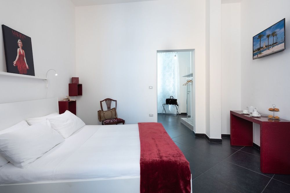 B&B Maria Vittoria and Apartments Standard Double Room 4