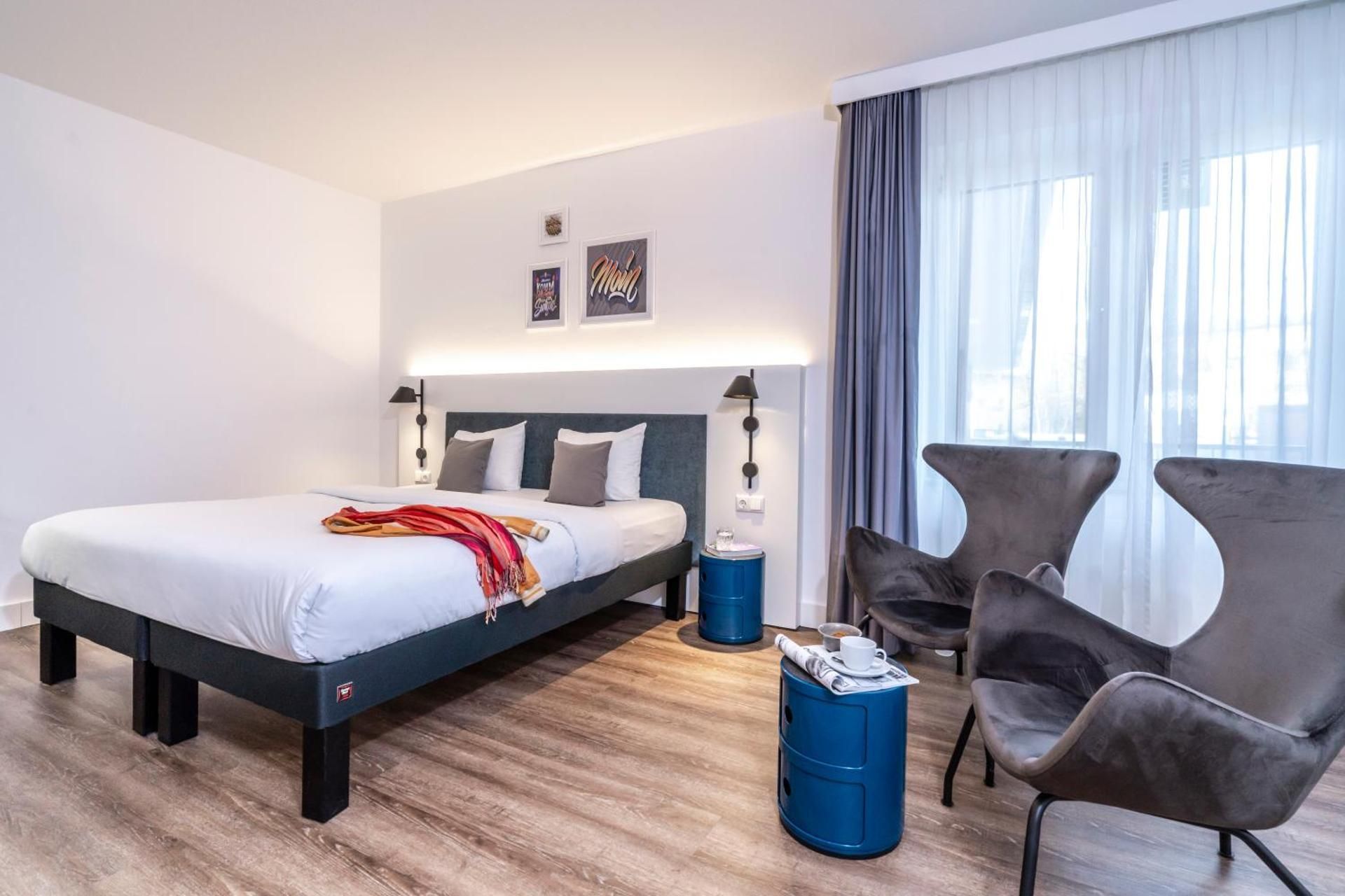Standard Family Suite