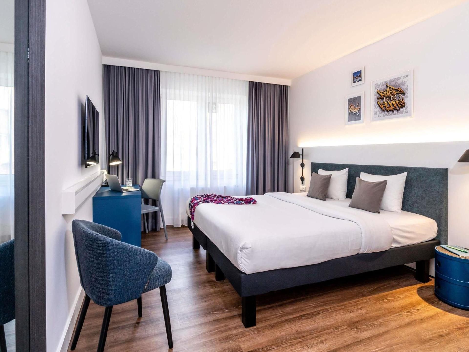 ibis Styles Hamburg Alster City Standard 1 Queen Bed