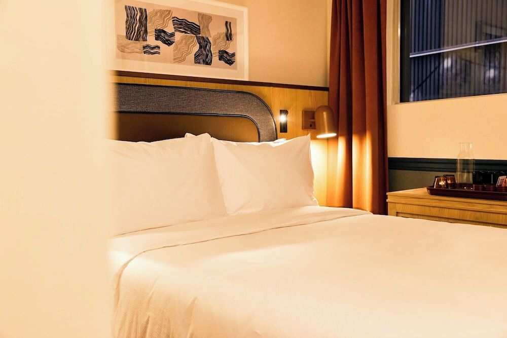 Union Hotel Single Room (Chic Solo Double) 7