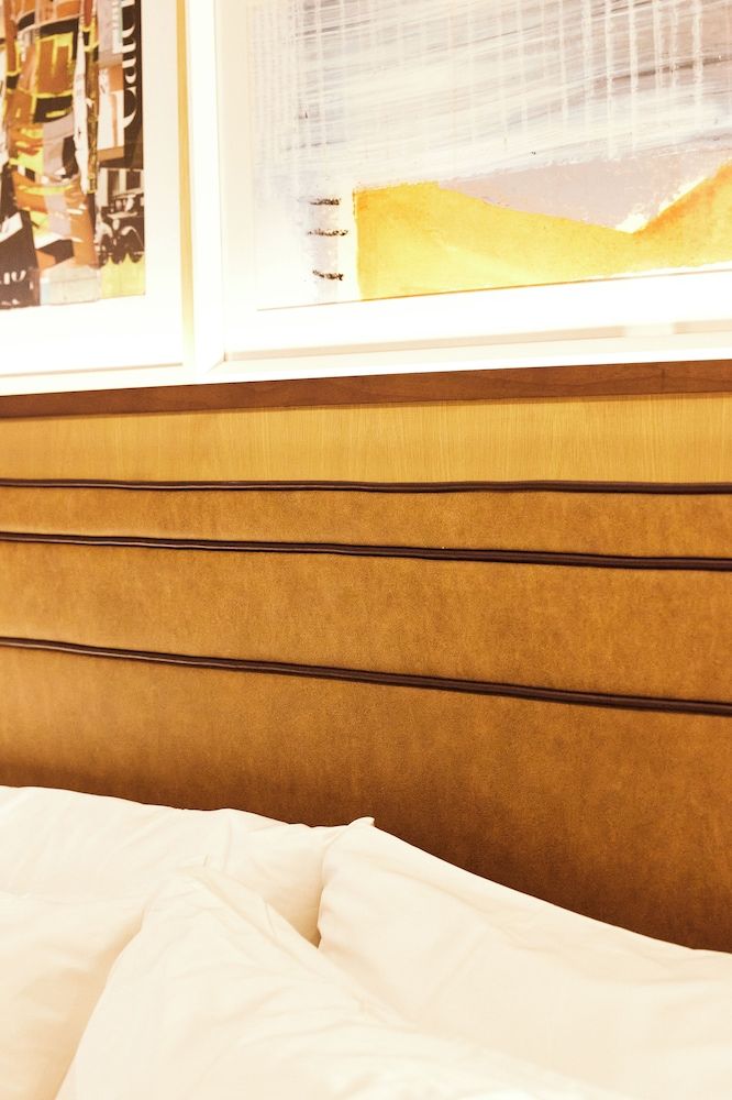 undefined Union Hotel 7