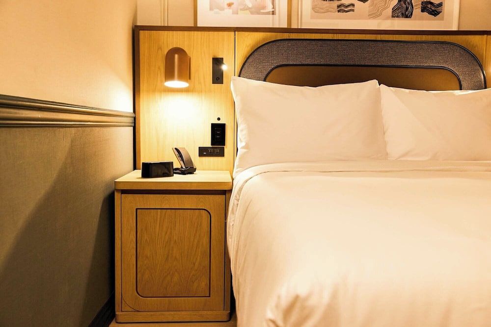 Union Hotel Single Room (Chic Solo Double) 5