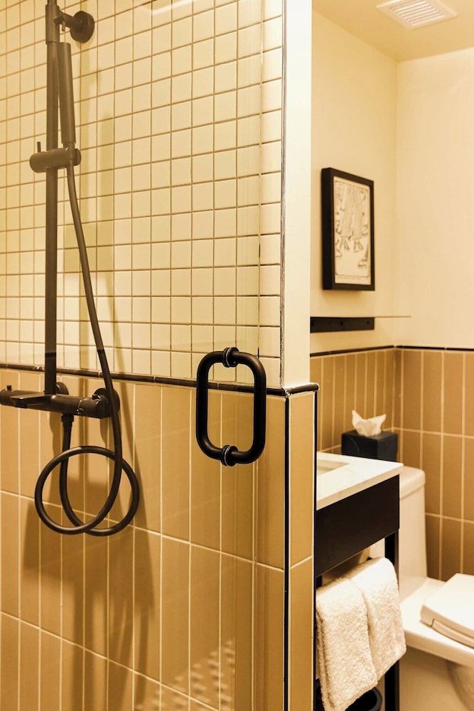 Union Hotel Single Room (Chic Solo Double) 9