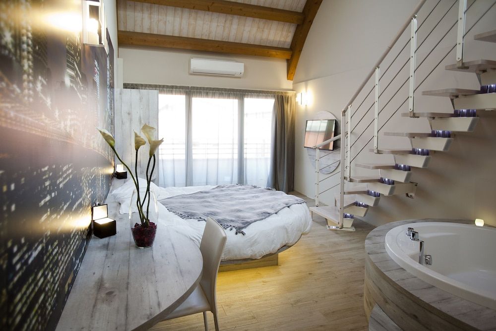 undefined Seven Rooms Milano 2