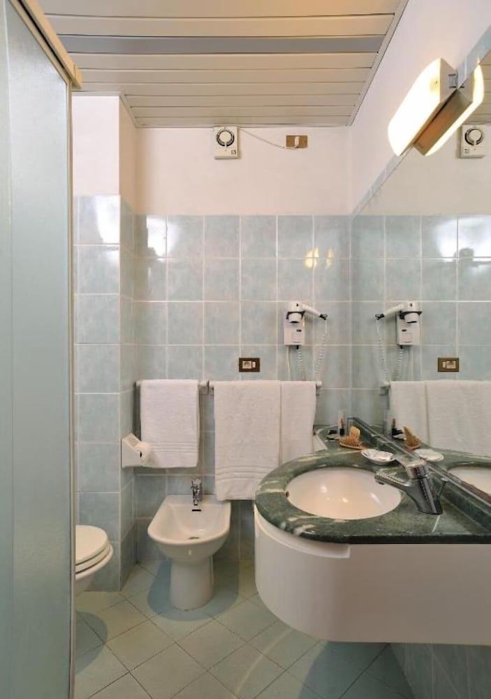 Ausonia Double Room (Beach access included) 3