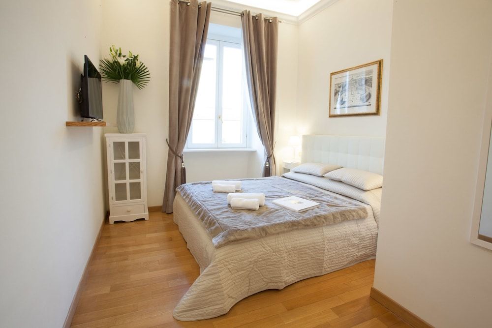 undefined Innsiderome 3