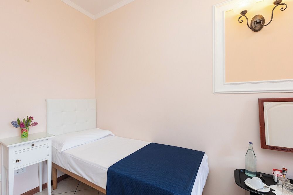 undefined Rome To Stay 5