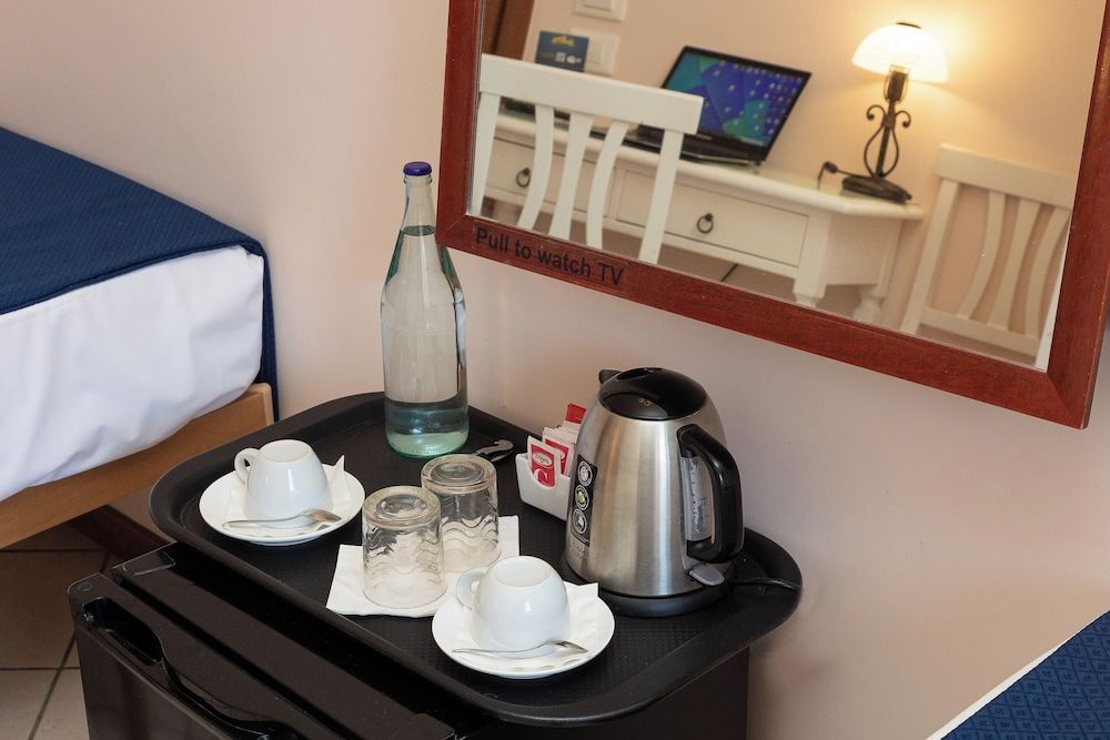 Rome To Stay Twin Room (2 Single Beds) 11