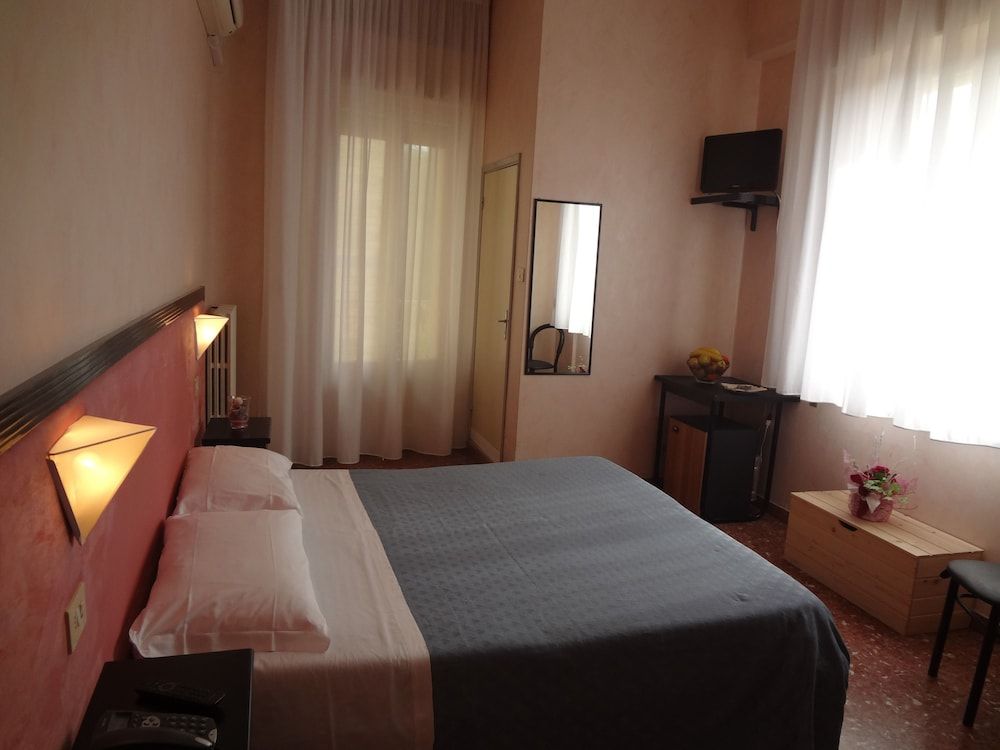 Double Room (extra bed)
