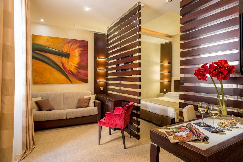 undefined Les Fleurs Luxury House 2