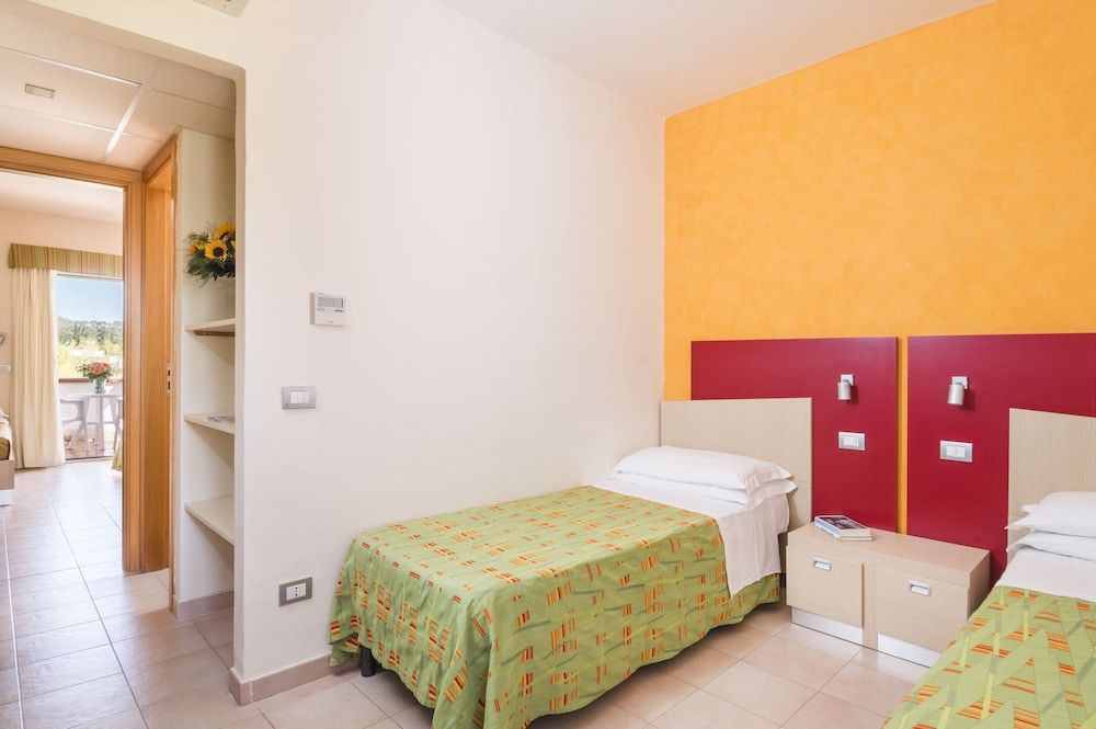 Superior Quadruple Room, Garden View