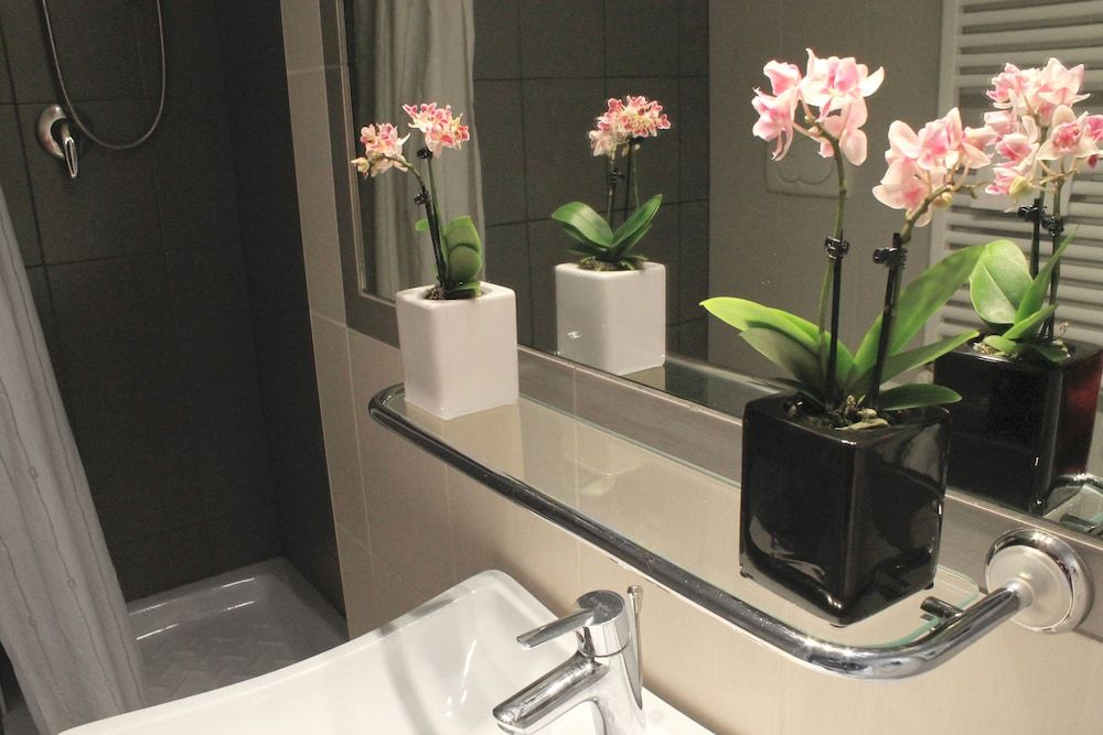 Hotel Villa delle Rose Classic Double or Twin Room 16