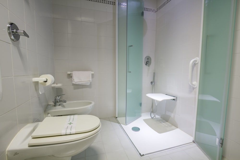 Hotel Italia Double Room, 1 Queen Bed 19