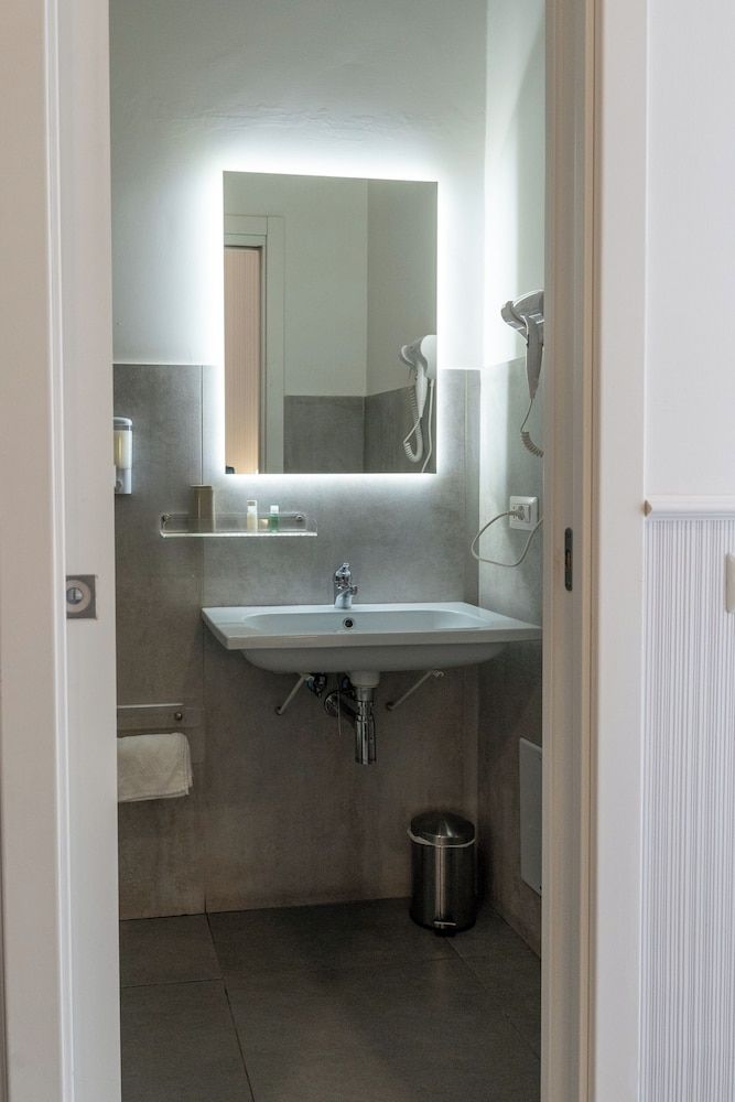 Hotel San Michele Standard Double Room 7