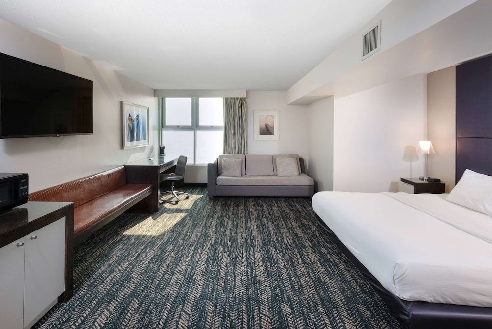 Business Room, 1 King Bed, Non Smoking