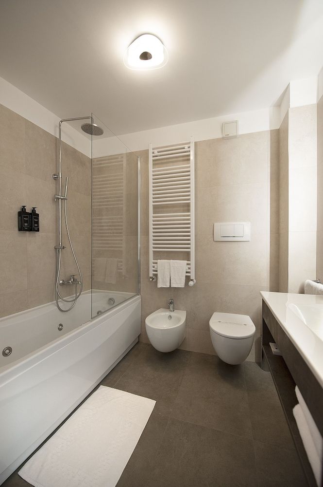 Relais dell'Olmo Superior Double Room Single Use 4