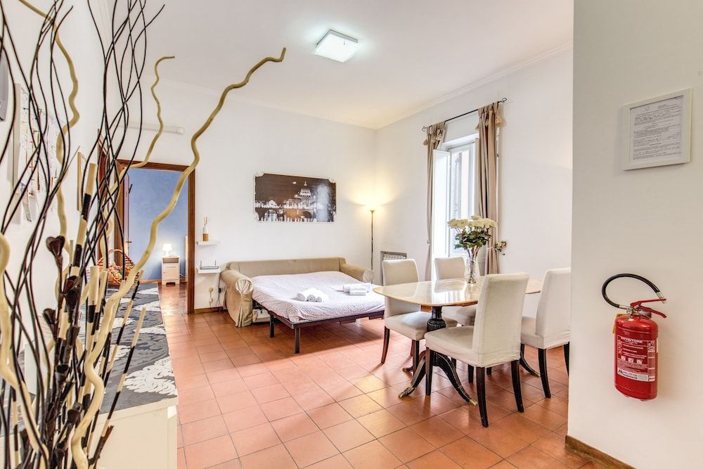 Finally in Rome Apartment, 3 Bedrooms 11