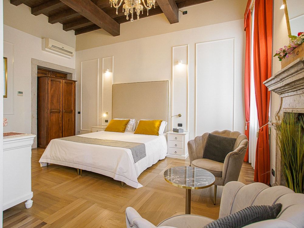 Hotel Villa Cariola Suite 2