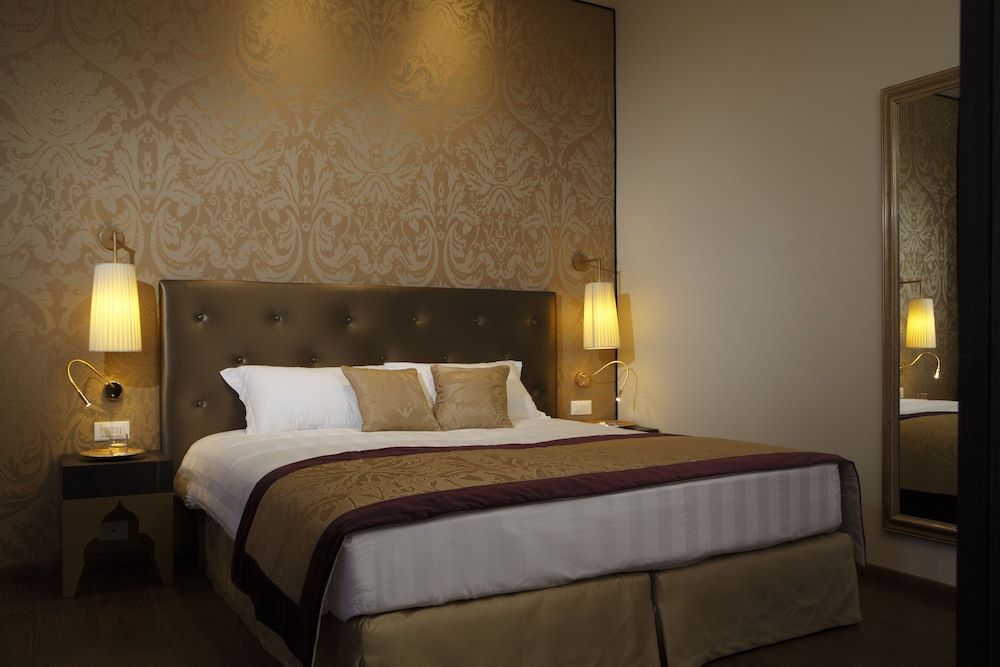 Arcadia Boutique Hotel Deluxe Double or Twin Room 4