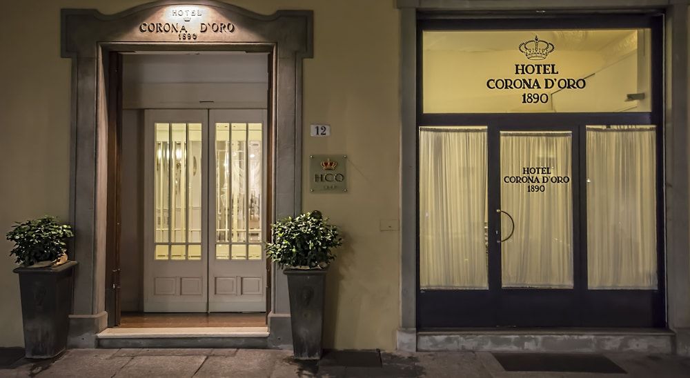 undefined Hotel Corona d'Oro 6