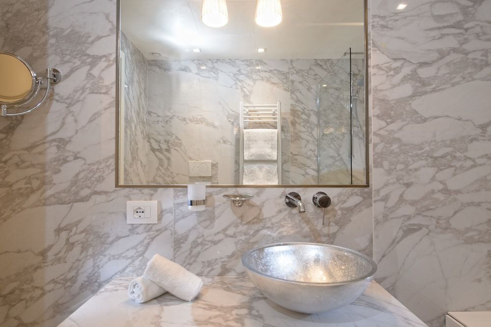 Palazzo Veneziano Economy Double or Twin Room 5