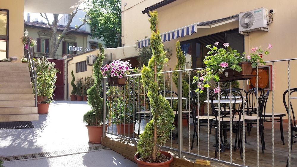 undefined Hotel Firenze 2000 7