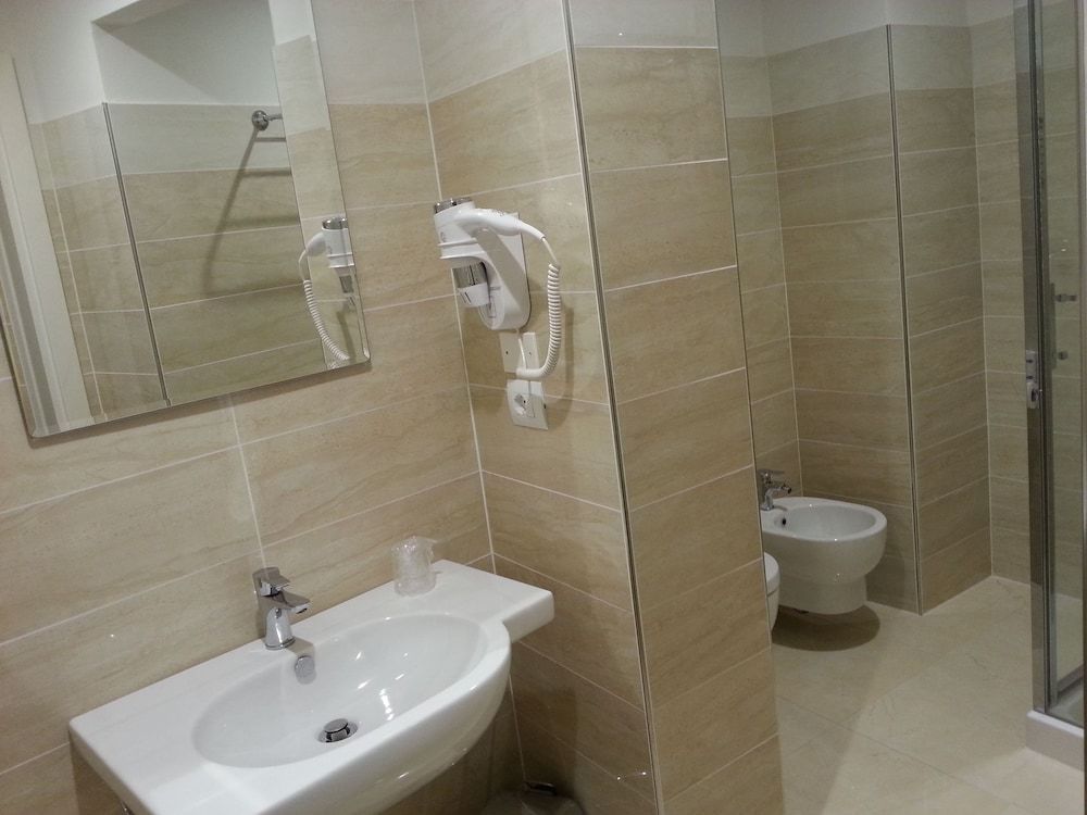 Hotel Volterra In Superior Basic Double Room 5