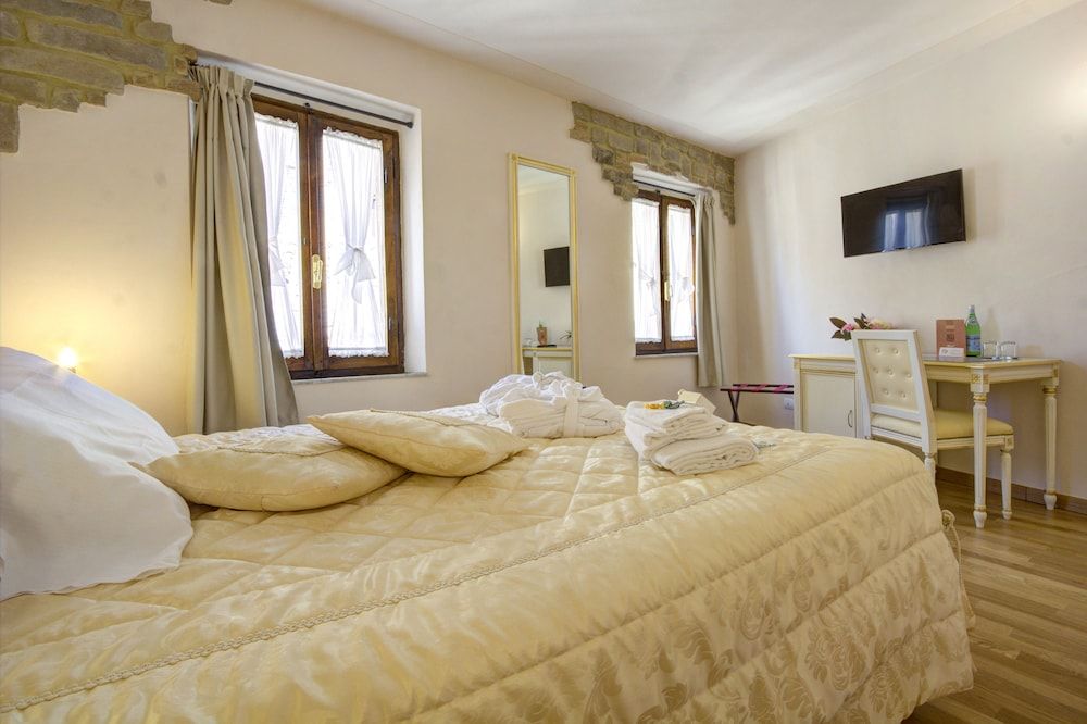 Hotel Volterra In Superior Luxury Suite 2