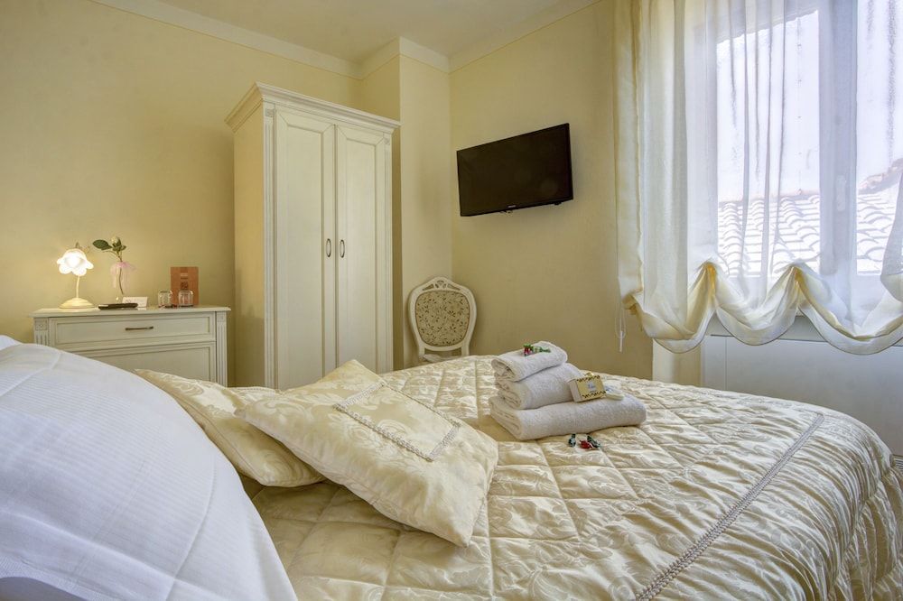 Hotel Volterra In Superior Basic Double Room