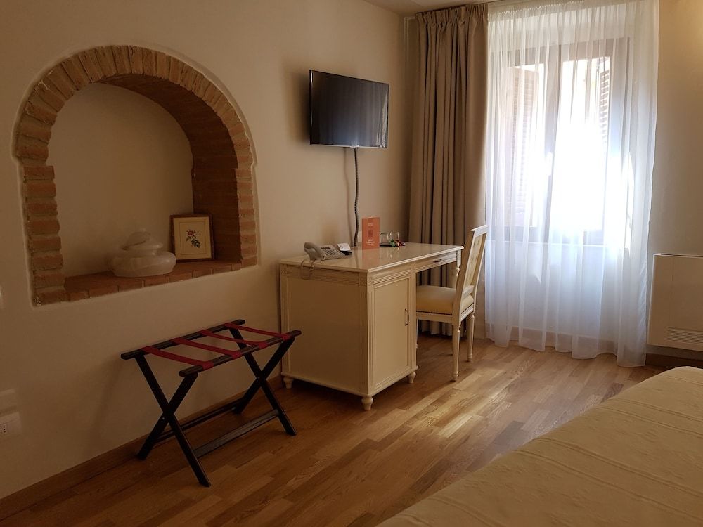 Hotel Volterra In Superior Luxury Suite 6