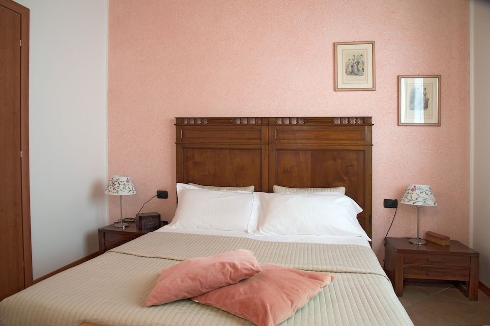 Agriturismo ai Carpini Classic Double Room, 1 Double Bed, Private Bathroom, Park View 4