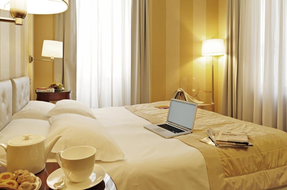 Hotel Gran Duca Di York Classic Double Room 2