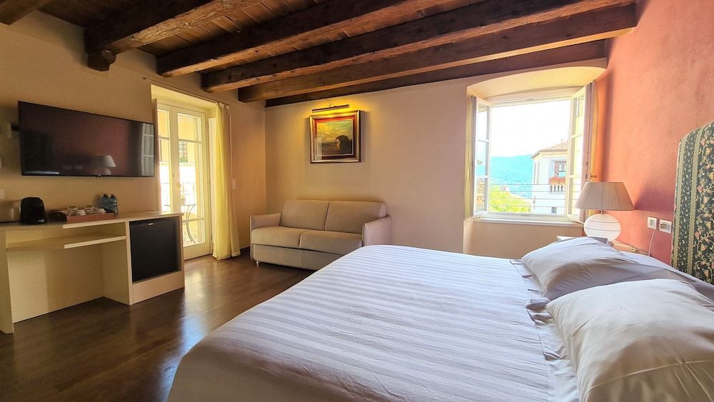 Hotel Piazza Vecchia Deluxe Double Room