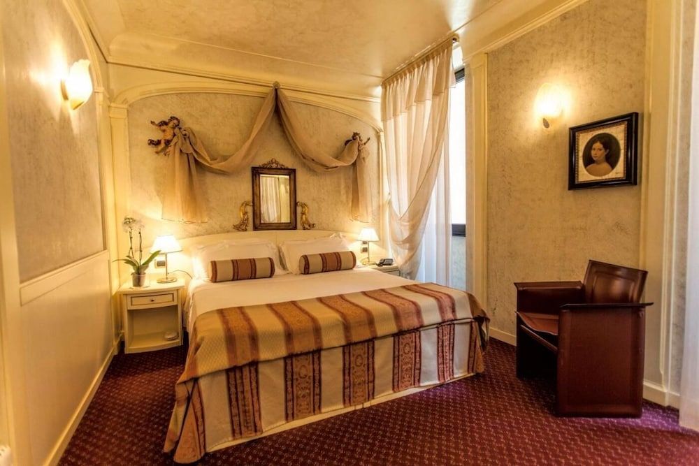 Colomba D'Oro Hotel Double or Twin Room 8