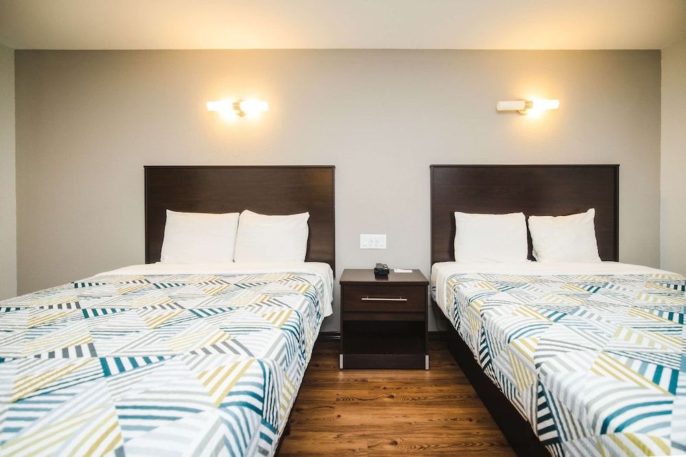 Studio 6 Channelview, TX – Baytown West Standard Room, 2 Queen Beds, Accessible, Non Smoking 2