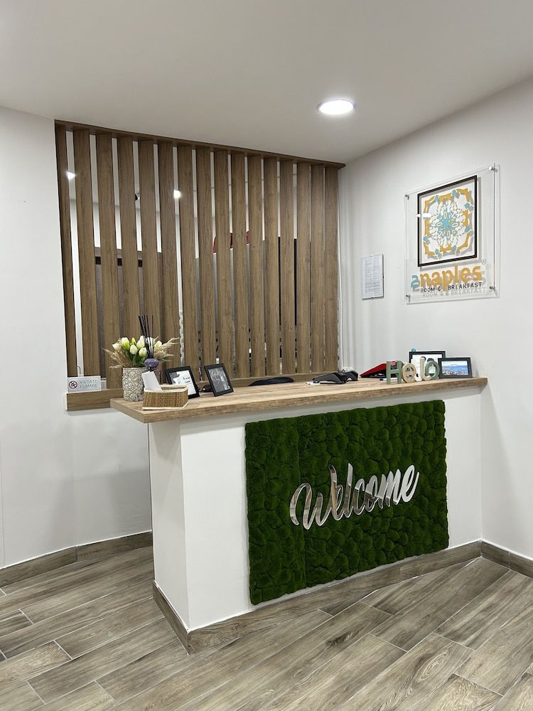 undefined 2Naples rooms 8