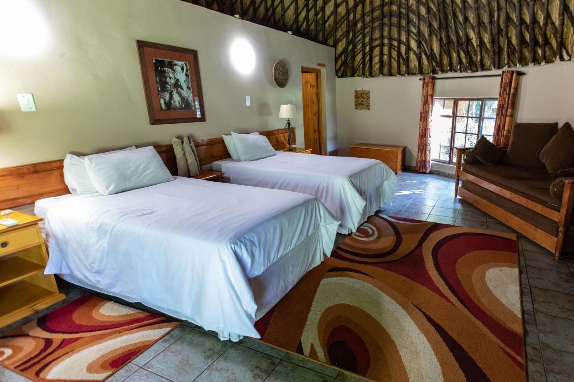 Gooderson Dumazulu Lodge and Traditional Village Self Catering Chalets 2